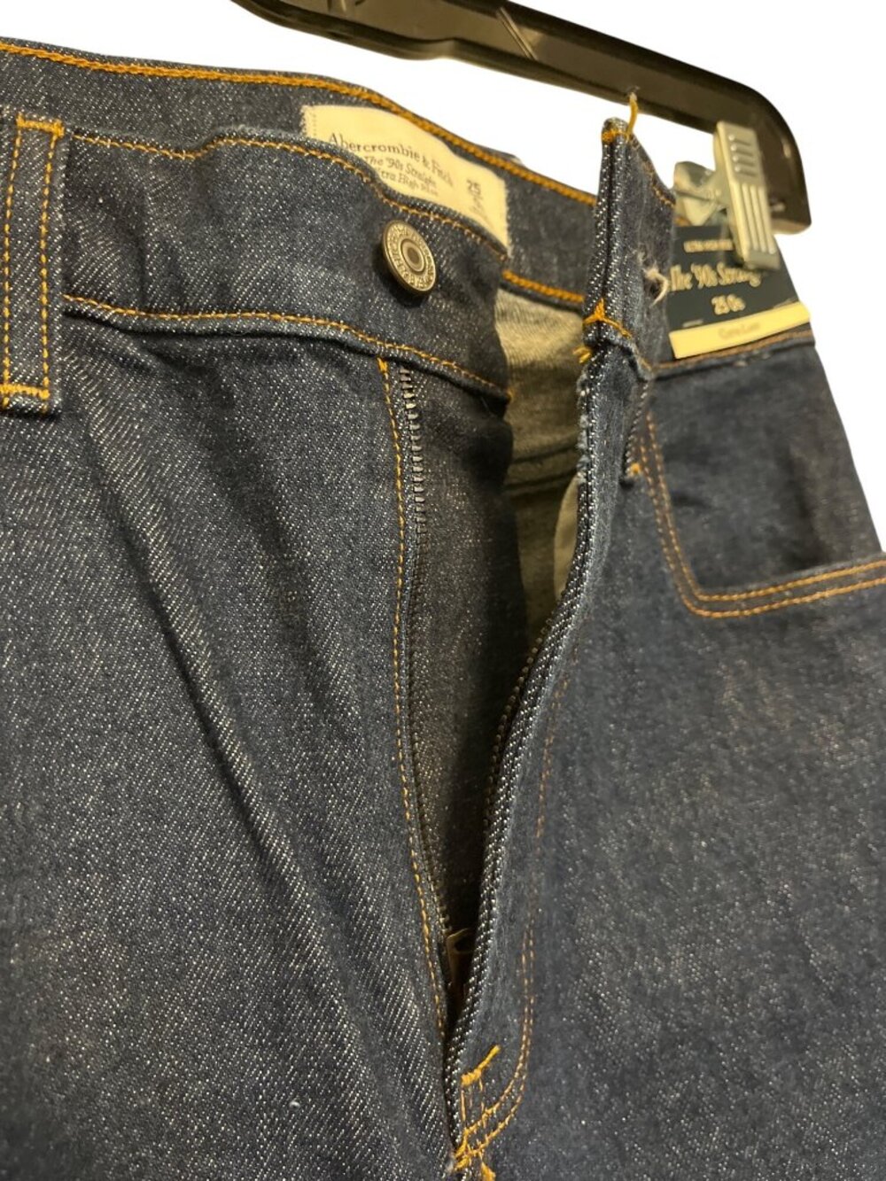 Abercrombie & Fitch Curve Love The 90s Straight Ultra High Rise Jeans Size 0 - Picture 4 of 6